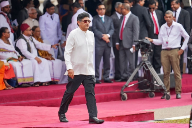 வியாபாரிகளுக்கு கடன் செலுத்த சலுகைக் காலம் வழங்க வேண்டும் &ndash; சஜித்