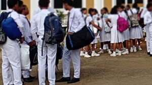 பாடசாலைகளை மீள திறப்பதில் சிக்கல்