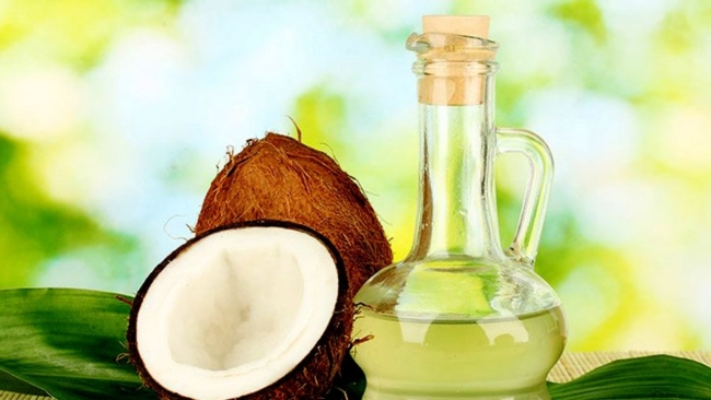 தேங்காய் எண்ணெய் விலை 100 ரூபா வரை உயர்வு