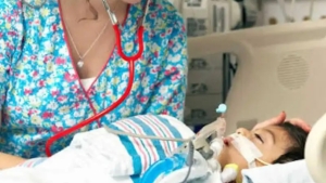 கடும் வெப்பத்தால் குழந்தைகள் பாதுகாப்பு குறித்து சுகாதார எச்சரிக்கை