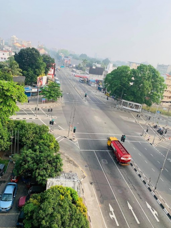 கொழும்பு இப்படிதான் இருக்கிறது