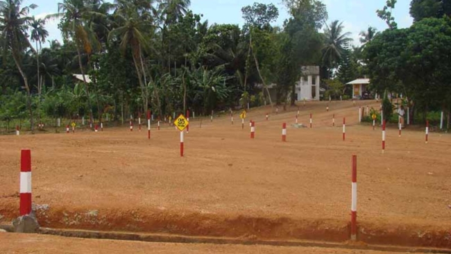 காணி தானம் செய்யுமாறு அரசாங்கம் அழைப்பு