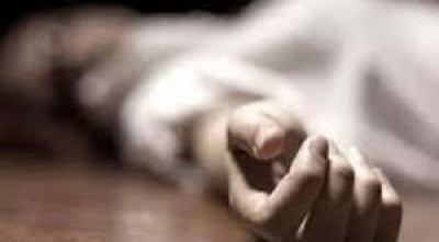 கணவன் கொத்திக் கொலை; மனைவி கைது