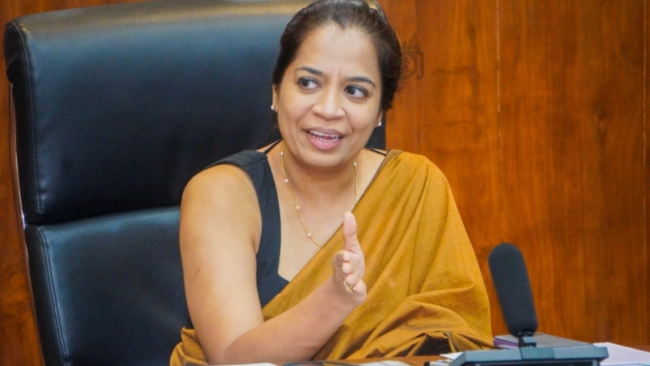 அரசியல் அழுத்தம் காரணமாக பதவி விலகல்!