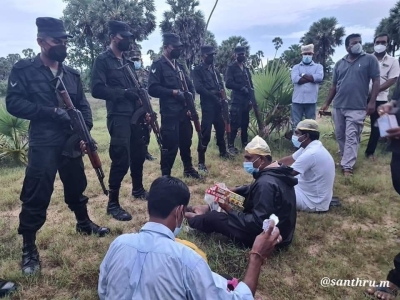 இலங்கையில் சிங்கள-தமிழ் இடைவெளி வெகு அகலமாகத்தான் இன்னமும் இருக்கிறது.