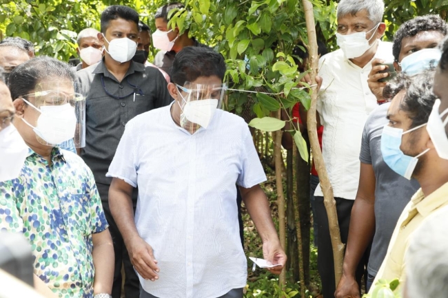 விவசாயிகளுக்காக தொடர்ந்தும் குரல் கொடுக்கும் எதிர்கட்சித் தலைவர்