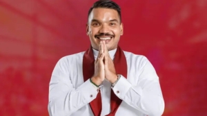 &quot;மகிந்த காற்று நாமல் வாசனை&quot;