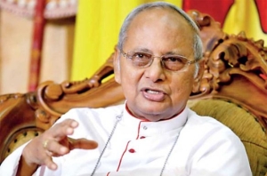 இரண்டு ஆண்கள் எவ்வாறு ஒரு குடும்பத்தைக் கட்டியெழுப்ப முடியும்?
