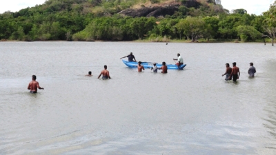 ஆசையை நிறைவேற்றச் சென்று குழந்தை முதலைக்கு பலி