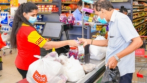 லங்கா சதொச சென்றால் சலுகை