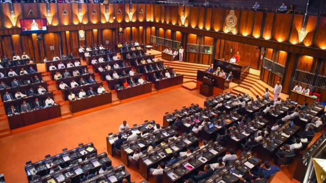 ஒரு எம்பியின் சம்பளம் இவ்வளவா. .?