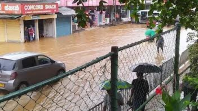 மாத்தறையில் மீண்டும் வெள்ள அபாயம், பாடசாலைகளுக்கு பூட்டு