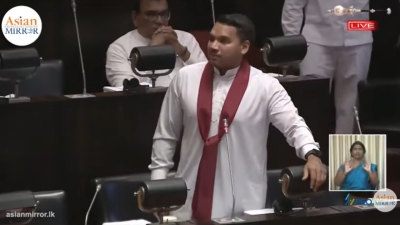 இது முதுகெலும்பற்ற அரசாங்கம்